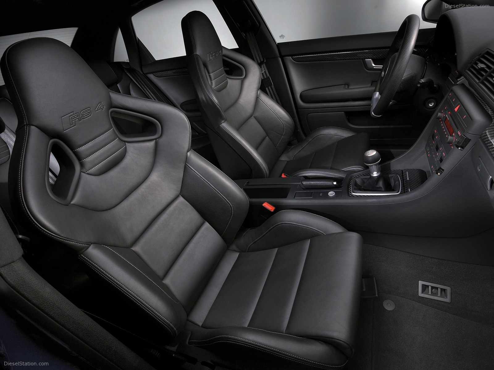 Audi RS4 (2005)